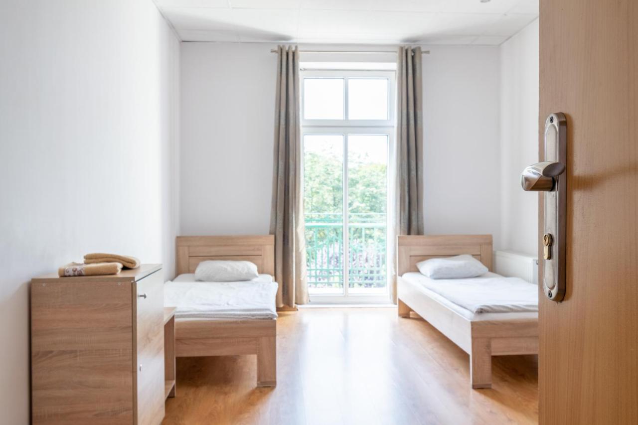 Hostel Katowice Centrum Luaran gambar