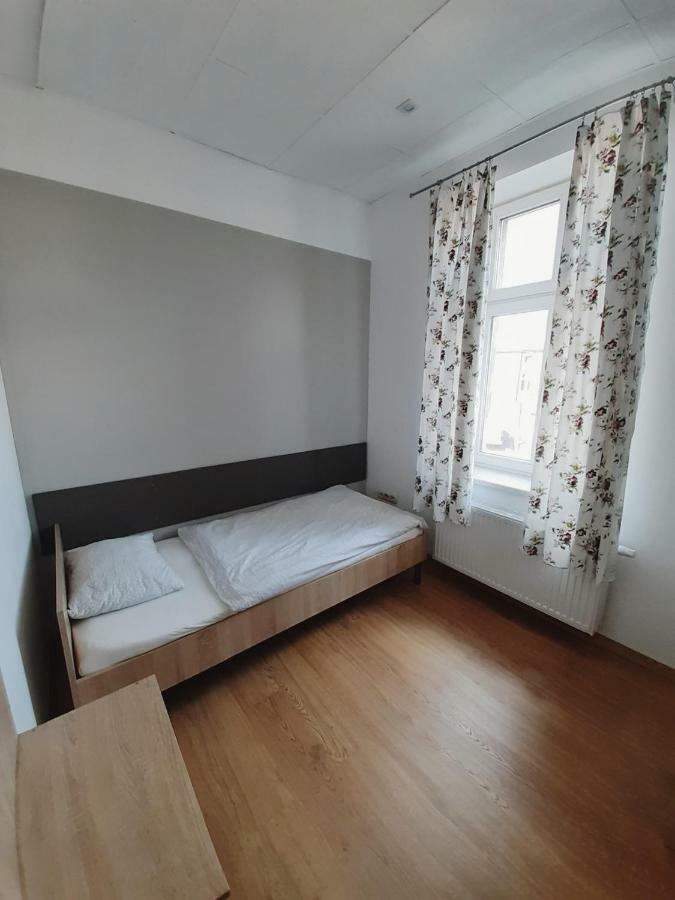 Hostel Katowice Centrum Luaran gambar